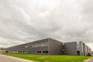 Imagini-de-exterior-cu-noua-fabrica-Bosch1
