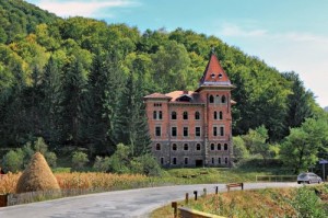 castel zlatna