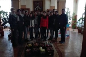 elevi-stefan-manciulea-blaj-saptamana-fructe-donate-2016